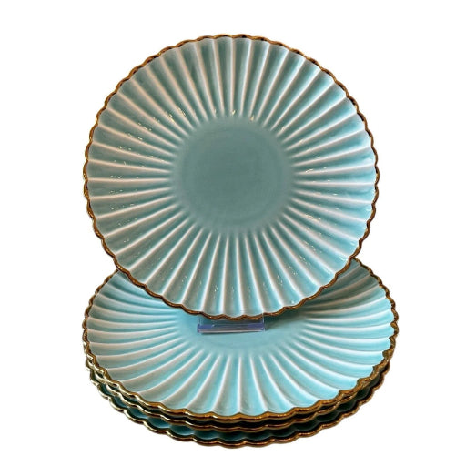 Assiette en céramique côtelée